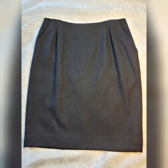 EVAN-PICONE petits Vintage 100% wool skirt. Black. Small/Medium - Picture 1 of 9